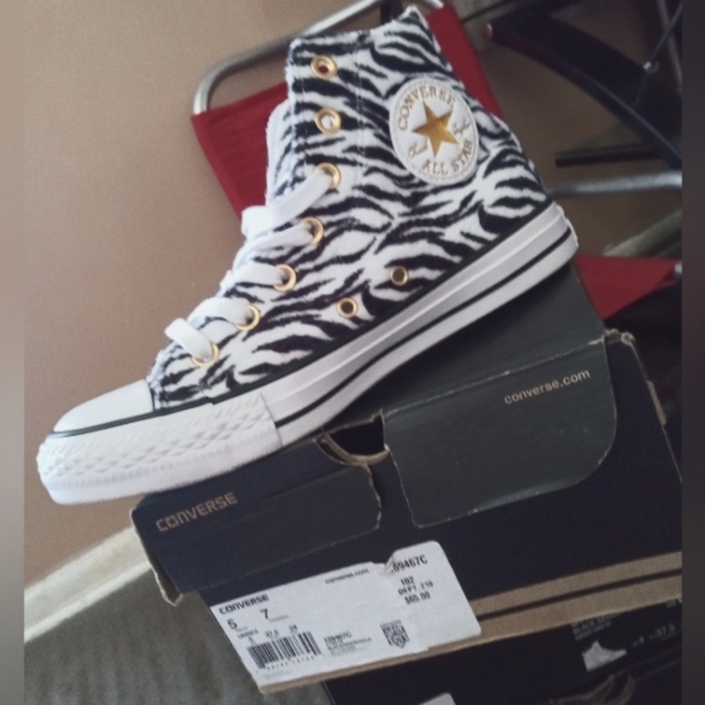 Converse shoes